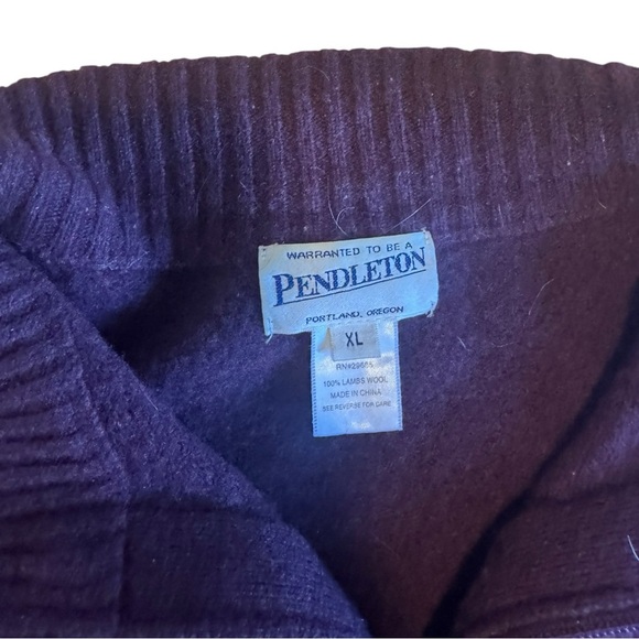 Pendleton Wool Vest XL Purple 100% Lambswool Zip Front - Picture 2 of 3